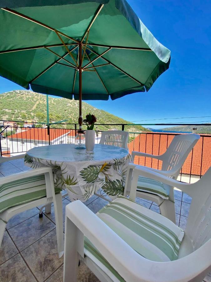 Apartmani Ines Marina  Exterior foto